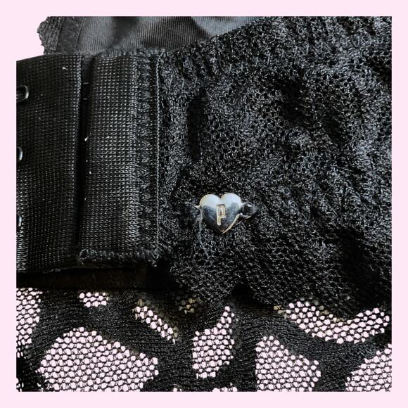 Victoria Secret's Bralette Women's SZ Large Black Lace Halter Back Closure - Picture 8 of 10